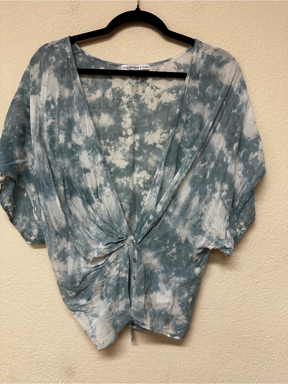 Young Fabulous & Broke Slate Blue and White Tie-Front V-Neck Top size L